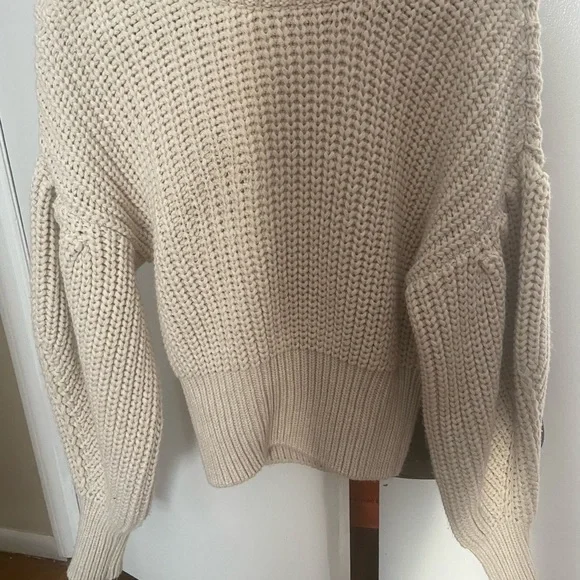 ⭐️beautiful Zara sweater size S - Picture 2 of 2